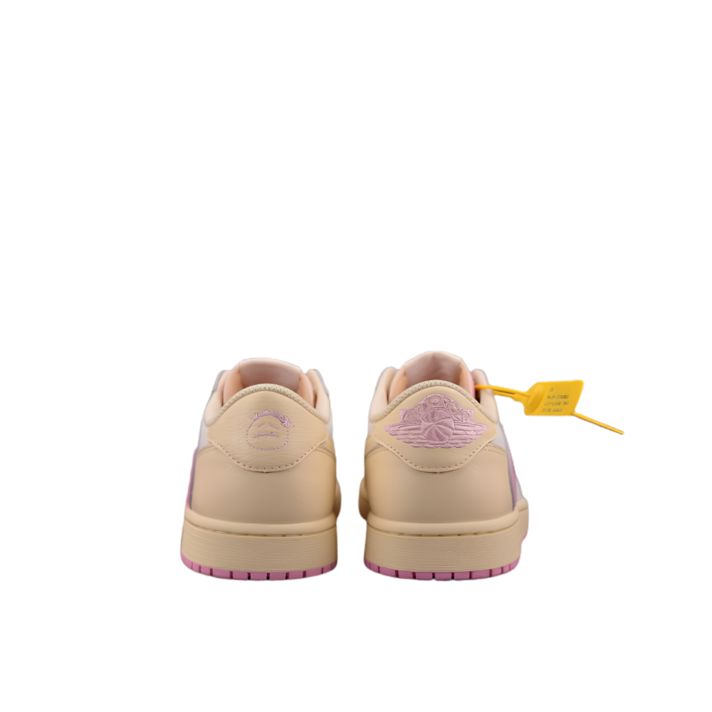 TRAVIS SCOOT SHY PINK