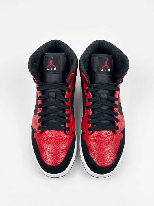 Nike Air Jordan 1 Mid Reverse Bred